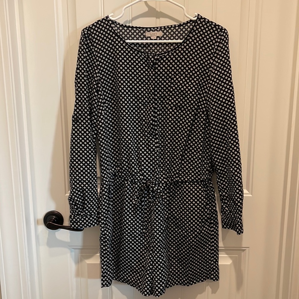 Black and white print long sleeve romper
